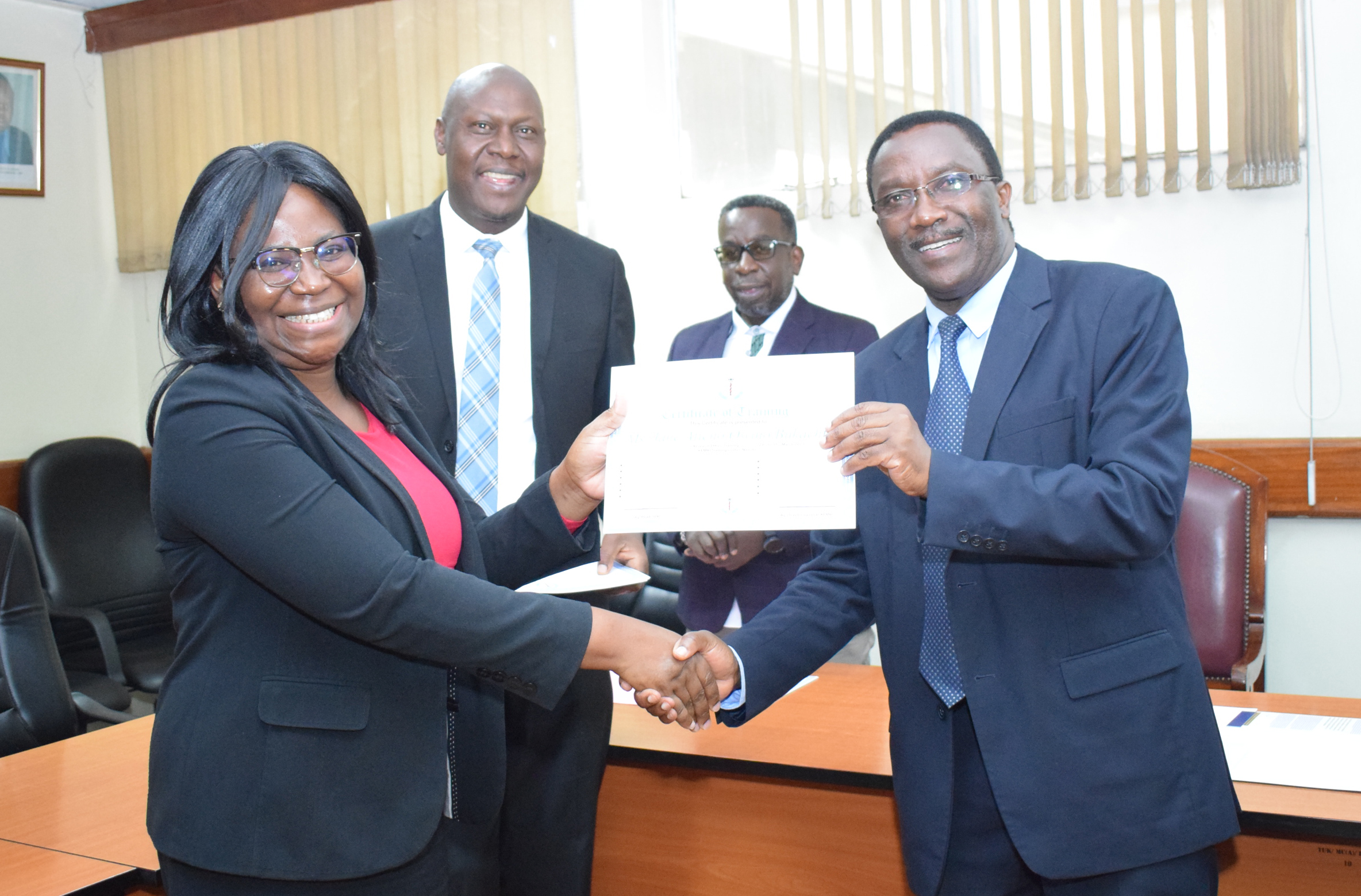 VC Commends Research Efforts, Awards Certificates 